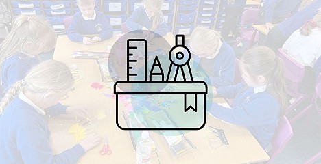 Disgyblion Ysgol Bryn Garth gyda eicon Cwricwlwm dros y llun